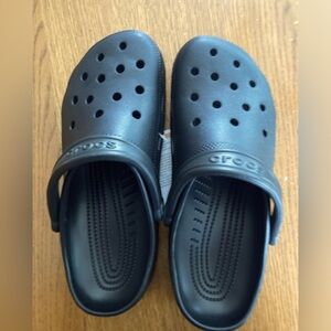 NWT Black Crocs Unisex 10men/12women